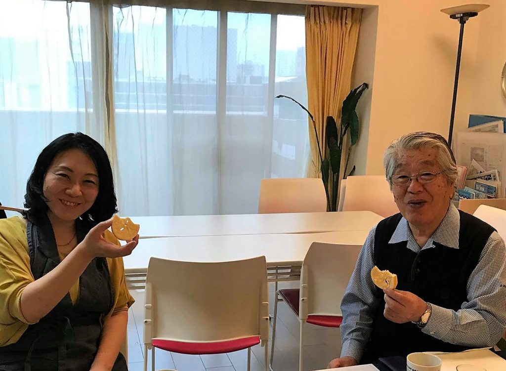 ５０ 洗いと低温スチーミングのはじまり その効果は 野菜を湯で洗って大丈夫 生野菜と加熱した野菜の違い 平山友美のおうちでつくる低温調理 発酵ごはん