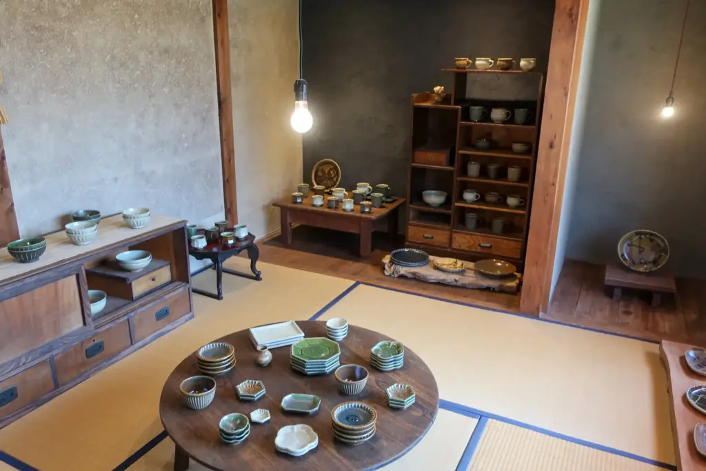 ゆうり窯展示室